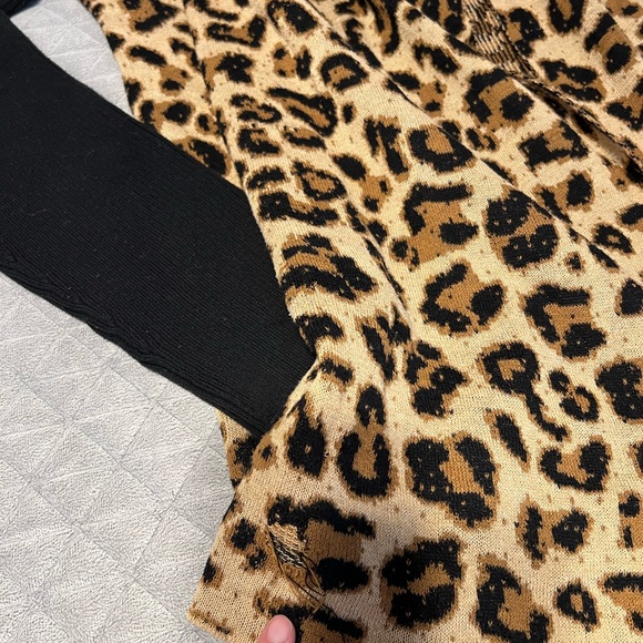 Fox Leopard Cardigan Sweater XL - Picture 4 of 4